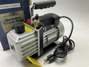OIL LEAKED OUT - FJC 6905 1.5 CFM Vacuum Pump - Picture 1 of 8