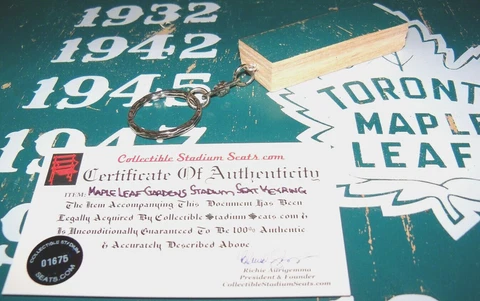 🏒 MAPLE LEAF GARDENS SEAT KEY RING Toronto Leafs Tavares Sittler Sundin Gilmour Cover