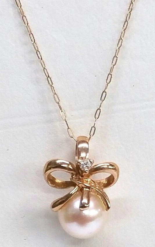 STUNNING 14K YELLOW GOLD DIAMOND & 7MM ROUND PEARL 18'' NECKLACE  - Image 1 of 3