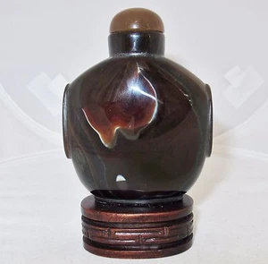 Vintage ? 4.2" Chinese Dark Brown & Burnt Orange Agate Snuff Bottle with Beasts - Picture 1 of 12