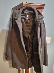 Roundtree & Yorke Charcoal Gray Med Pea Coat - Picture 1 of 8