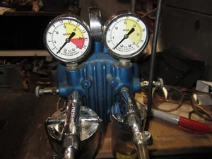 MILLIPORE VACUUM PRESSURE PUMP CAT. NO XX60000000 - Picture 1 of 4