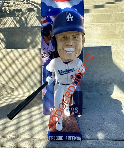 Freddie Freeman Bobblehead Los Angeles Dodgers SGA 4/1/23 Cover