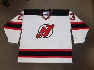 VTG CCM NHL New Jersey Devils #23 Scott Gomez Ice Hockey Jersey Shirt White XXL - Picture 1 of 22