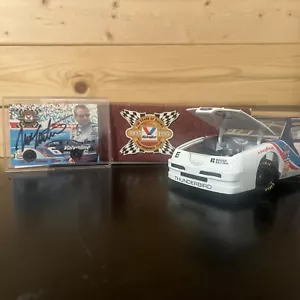 Auto Mark Martin 1995 da collezione include CARTA COLLEZIONABILE AUTOGRAFATA - Foto 1 di 4