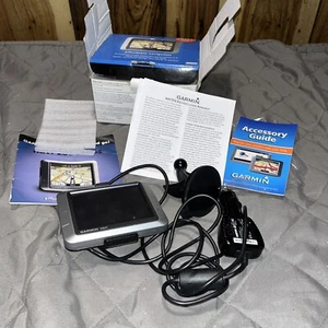 Garmin nüvi 200 Serie GPS-Navigationssystem Produktbündel mit Ladegerät, Halterung und Anleitungen - Bild 1 von 6