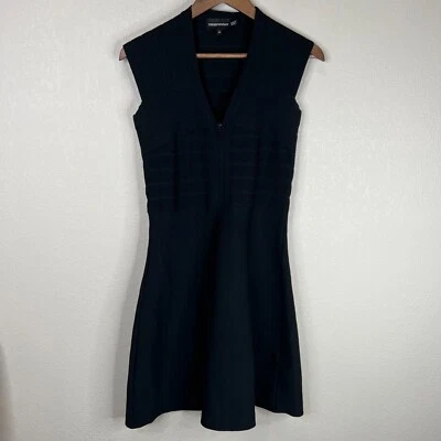 Vestido suéter tejido Emporio Armani para mujer sin mangas negro 38 clásico núcleo cápsula Foto 1 de 4