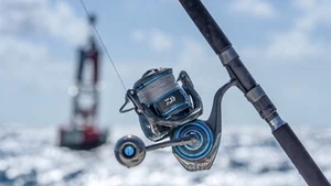 Nuevo carrete giratorio Daiwa Saltist MQ de agua salada pesca en alta mar - Imagen 1 de 6