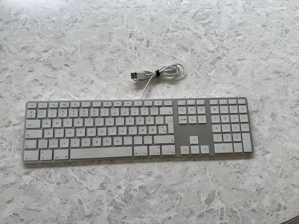 Set Apple Keyboard (USB) con tastierino numerico - Immagine 1 di 3