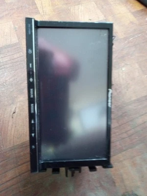 Pioneer AVIC-Z140BH 7.0” Touchscreen Double Din Navigation UNTESTED AS IS  - Image 1 of 4