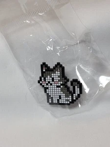 Pixel Gray Cat Enamel Lapel Pin - Picture 1 of 2