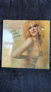 Bette Midler - Thighs and Whispers - Atlantic Records - 1979 - SEALED LP! - Picture 1 of 1