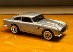 BLOWOUT SALE!  1/64 Hot Wheels 1963 Aston Martin D85 Fast and Furious 6 neuwertig - Bild 1 von 7