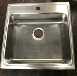 Elkay 1 Foro 22" x 22" x 5", Ciotola Singola Montaggio Superiore Acciaio Inox GAR1158-F103 - Foto 1 di 7