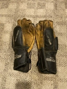 Vintage Winnwell 275 Ice Hockey Gloves - Picture 1 of 3