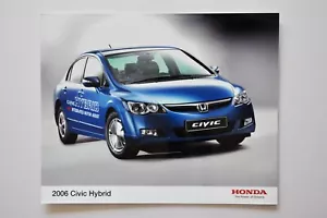 Auto Pressefoto - 2006 Honda Civic Hybrid - blau - Front / Seitenansicht - Bild 1 von 1