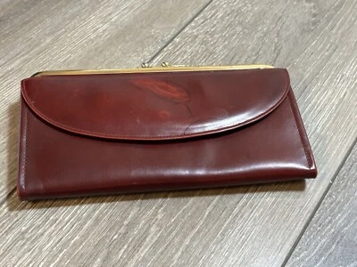 Cartera sin asas Buxton vintage borgoña oscura pulida de cuero para niños cierre de beso Foto 1 de 4