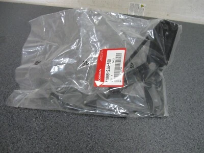 Honda 71585-SJA-E00 Left Rear Bumper Spacer Bracket for 06-12 Acura RL Foto 1 de 2