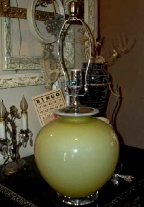 Lámpara de Mesa Jamie Young Heirloom Retirada Vidrio Amarillo Lucite Cromo Marcado Foto 1 de 1