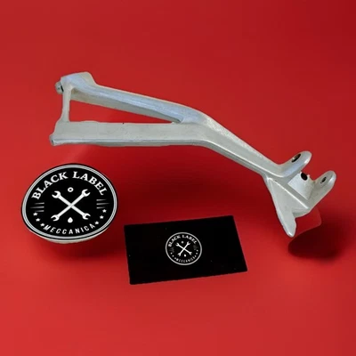 Suporte de suporte traseiro direito genuíno Ducati 848 1098 1198 S 82411241A - Imagem 1 de 4