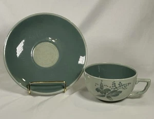 4 Vintage Royal Copenhagen Nils Cups and Saucers Denmark Green - Picture 1 of 24