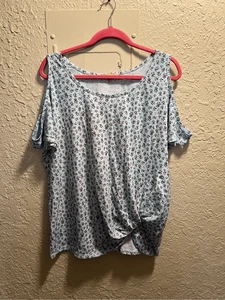 Democracy Blue Floral Cold Shoulder Shirt Woman’s Size XL - Picture 1 of 9