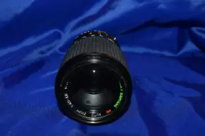 Sakar 52mm Auto Zoom Lens focal length 70 - 210mm, Aperture 4.0 - 5.6 - Picture 1 of 10