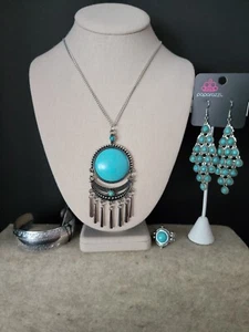 Juego de Collar y Pendientes de JOYERÍA PAPARAZZI NUEVO CON ETIQUETAS Tono Plata/Anillo/Pulsera/Pendiente - Imagen 1 de 16