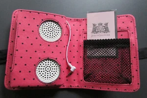 Cartera Altavoz MP3 Juicy Couture Negra Rosa Acolchada Nueva De Colección - Imagen 1 de 19