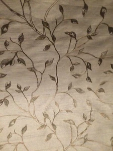 SCALAMANDRE Embroidered Vines silk green tone on tone large remnant - Picture 1 of 2