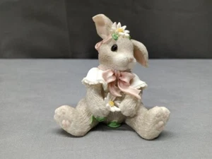 My Blushing Bunnies Daisy Enesco 1995 - Loves Me Loves Me Not - Bunny #156973 - Foto 1 di 8