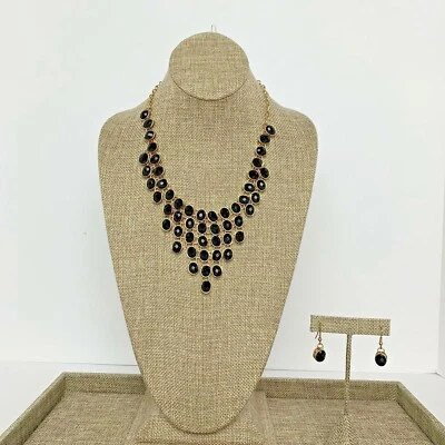 Conjunto de pendientes collar piedra resina negra declaración de moda con cadena extensible  Foto 1 de 3