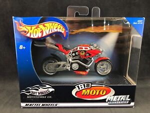Hot Wheels Motorcycle Co. "Sport Bike" 1:18 Scale Diecast Motorcycle 82327