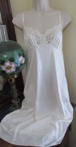 vtg 60s VASSARETTE IVORY NYLON LACE BUST full slip nightgown dress size 36 USA - Picture 1 of 9