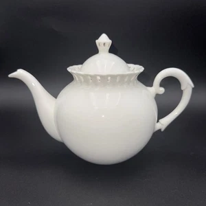 Grace's Teaware Teapot Heirloom Collection White Pierced Tea Ware Tea Pot - Picture 1 of 12