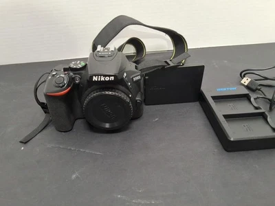 Nikon D5600 24.2MP Digital SLR Camera W/Battery & Charger - Black (Body Only) - Image 1 of 4