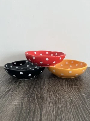 Керамическая миска в горошек для кошек/собак, микроволновая печь и посудомоечная машина — диаметр 6 дюймов - Изображение 1 из 4