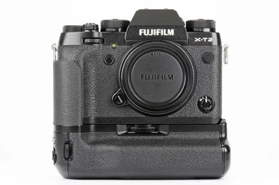 Fujifilm X-T 2 schwarz mit Fujifilm VPB-XT 2 - 24,3 MP spiegellose Systemkamera - Bild 1 von 4