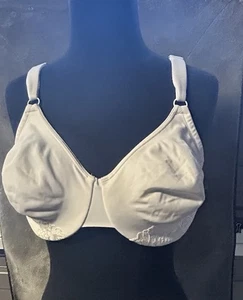 Olga Bra Size 40DLuxury Lift Underwire Style 35063 Lace White - Picture 1 of 8