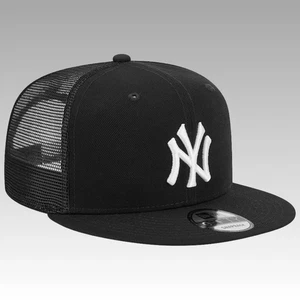 New Era Yankees 9FIFTY Snapback Trucker Hat Men's Team Color Black - Picture 1 of 2
