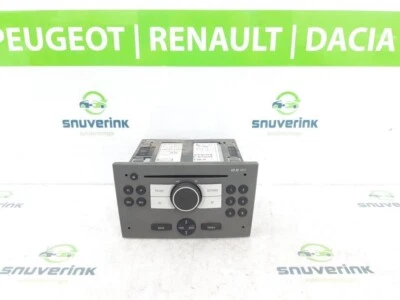 RADIO RADIO Opel Vivaro Van 2.5 CDTI 16V (G9U-630) 2008 13253511 - Bild 1 von 3