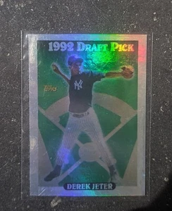 1992 Draft Pick ROOKIE RÉFRACTOR 2022 Call of the Captain - Derek Jeter Yankees - Photo 1 sur 2