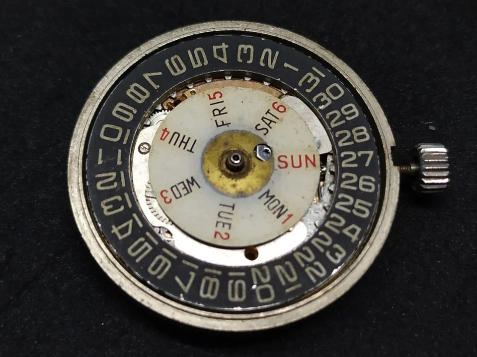 ENICAR AUTOMATIC MOVEMENT CAL NO.AR-167 DAY/DATE ON-3 CROWN AT-3 O'CLOCK A-104 - Image 1 of 4