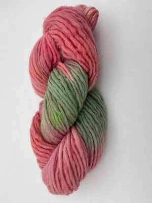 (55,00 €/kg) handgefärbte Filzwolle 100gr. Nadel 8  hellrot hellmoos - Bild 1 von 3