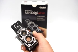 Rollei Rolleiflex Mini Digi Red AF 5.0MP - Picture 1 of 12