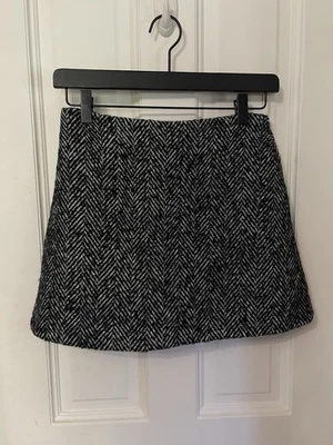 Mini Skort Abercrombie & Fitch Mezcla Lana Scarlett. Patrón de espiga. Talla XS Foto 1 de 4