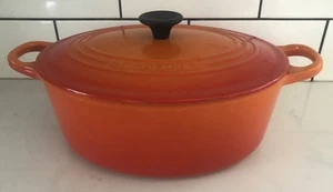 Le Creuset 25 Cast Iron Enamel Oval Casserole Dish Volcanic Orange VGC BH60 - Picture 1 of 5