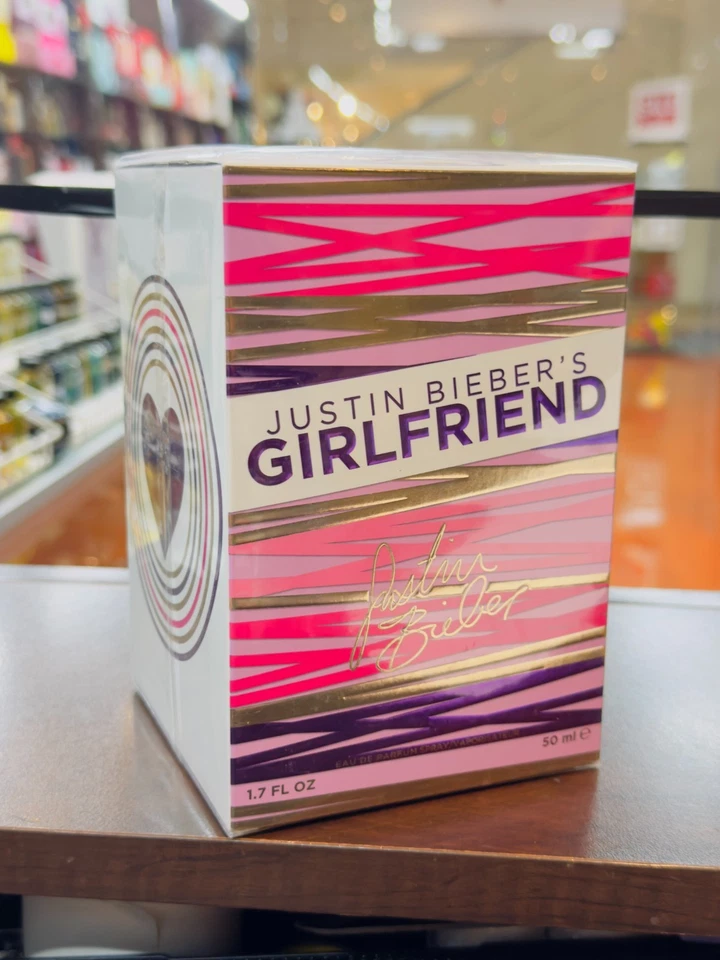 Justin Bieber Girlfriend 1.7oz  Women's Eau de Parfum