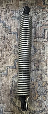 Amortiguador de tapa de maletero lado del conductor para BMW 535i/535i xDrive 2011-2016 | Muelle de tensión Foto 1 de 2