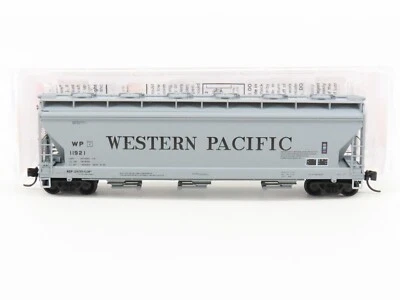N Scale Micro-Trains MTL 09300170 WP Western Pacific 3-Bay Covered Hopper #11921 - Image 1 of 4